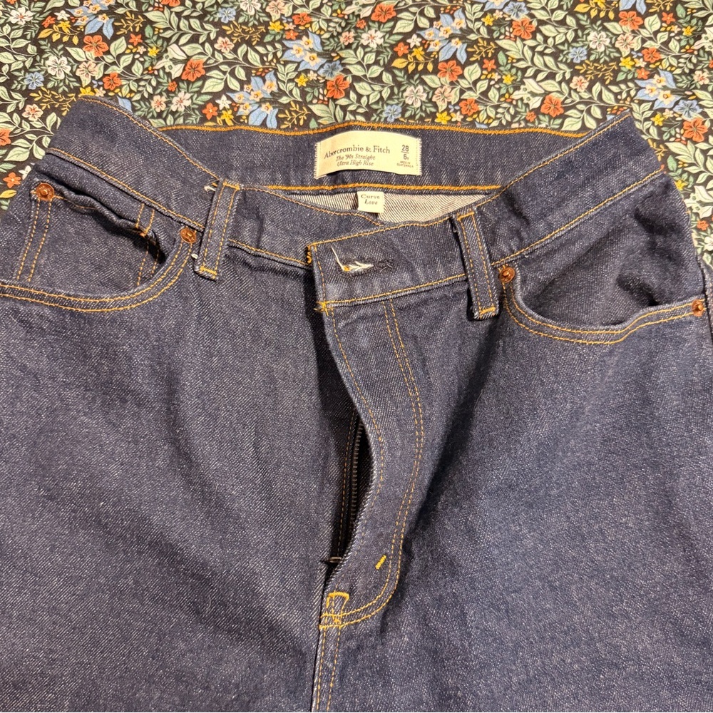 Abercrombie & Fitch Dark Blue curve love
